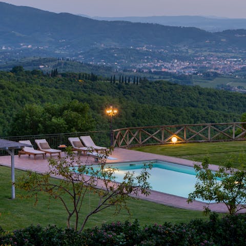 Take a twilight dip and admire the panoramic views
