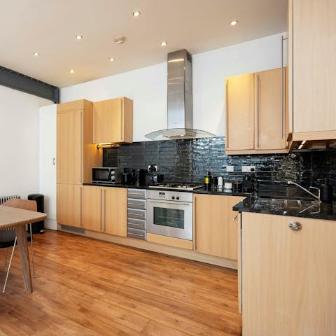 Cook in the modern kitchen – who fancies a fry-up?