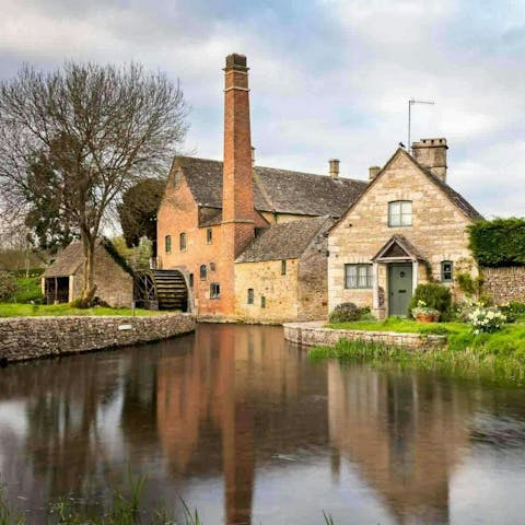 Stay in the charming Cotswolds village of Lower Slaughter