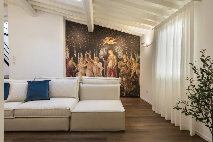 Under the Rafters, San Giovanni, Florence | Plum Guide
