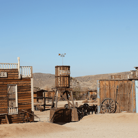 Enjoy the atmospheric charm of Pioneer Town – a twenty–minute drive away