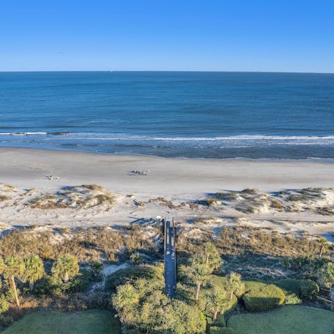 Enjoy magical beach strolls in Palmetto Dunes