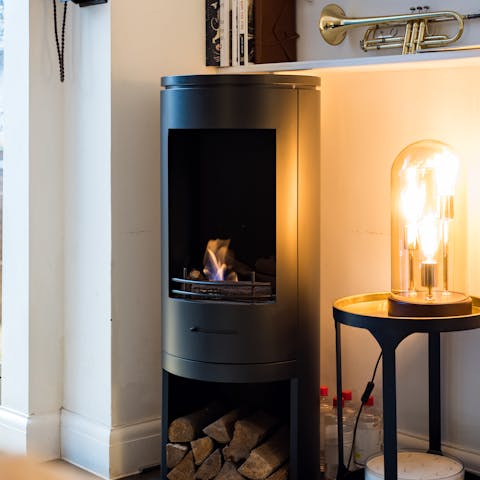 Warm up in front of the bioethanol stove