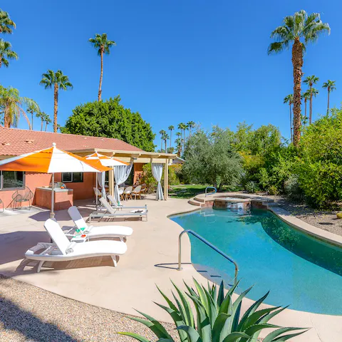 Find total relaxation whilst lounging by the pool