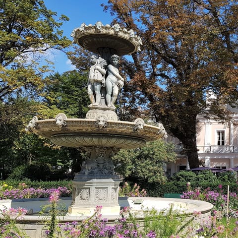 Travel eight stops on line 12 to reach Place de la Concorde