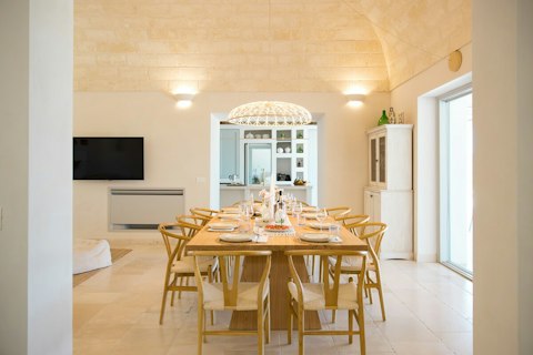 Share leisurely evening meals with the whole group