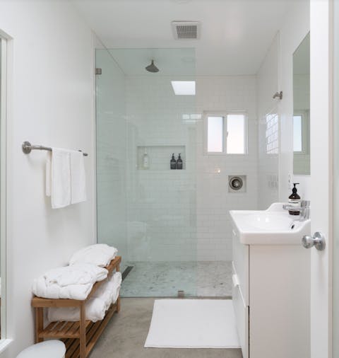 Pamper yourself in the beautiful and bright bathroom