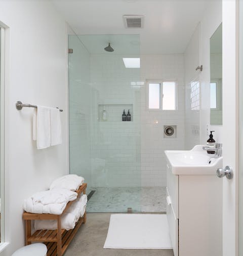 Pamper yourself in the beautiful and bright bathroom