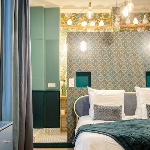 Open-plan studio distribution