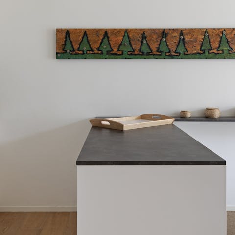 The kitchen peninsula