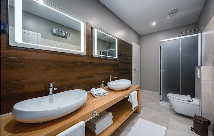 Bathroom photo