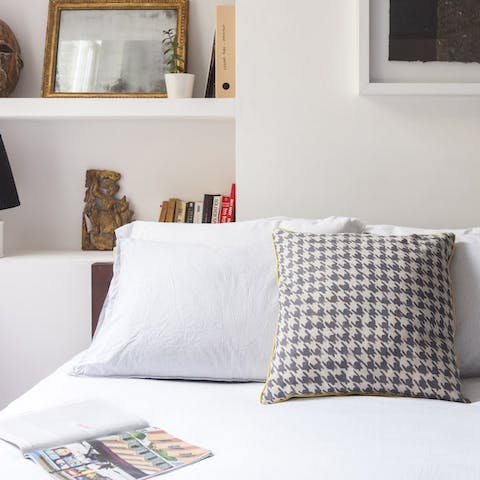 The cosy and luxurious bedroom