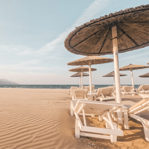 Stay just 1 kilometre away from the nearest sandy beach