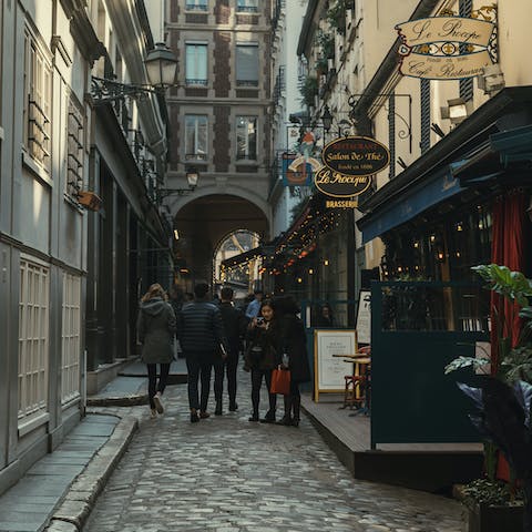 Buzzing Rive Gauche locale