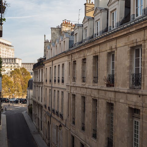 Wake up to stunning views of the light stone architecture that adorns the local Ile Saint Louis streets