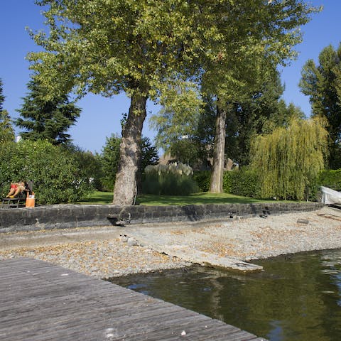 Enjoy unbeatable access to the lake