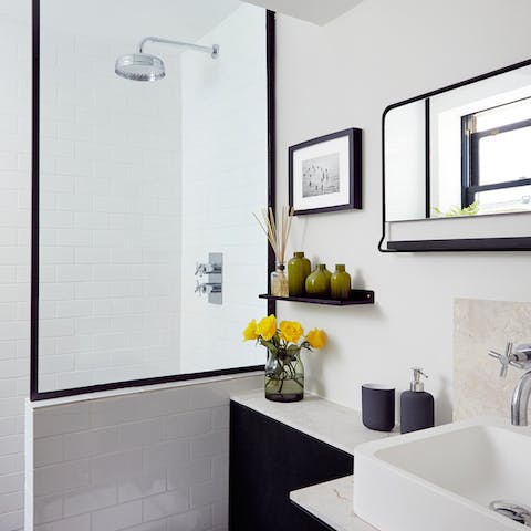 The luxurious bathroom