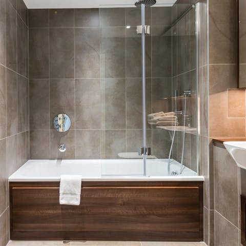 Opulent bathroom suite