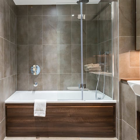 Opulent bathroom suite