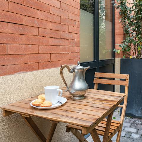 The outdoor space for summer dining