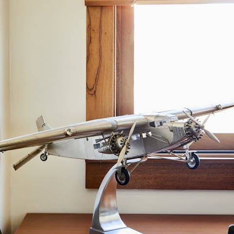 The cool, vintage decor