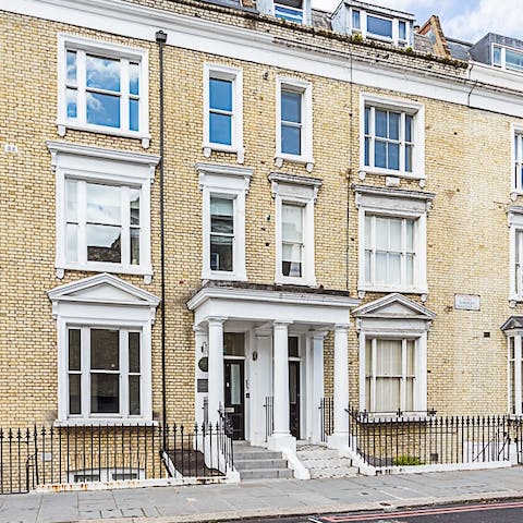 Enjoy an atmospheric city stay in the heart of Earls Court