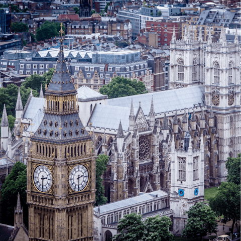 Stay right beside London Bridge, leading you into the heart of the city