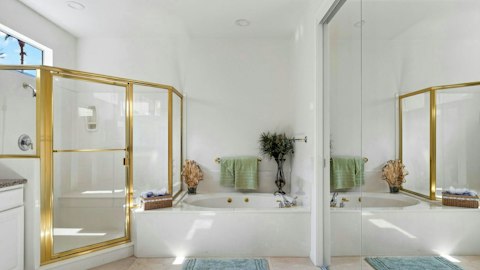 Unwind in the bathtub after a day in nature