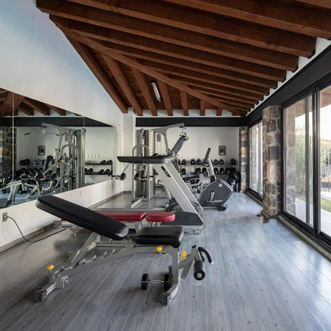 Feel energised after an uplifting workout in the gym