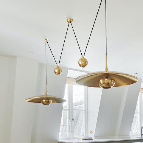 The modern pendant light fixtures