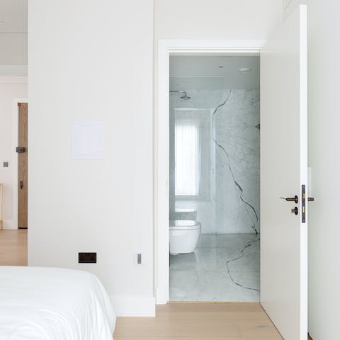 Two smartly finished en-suites