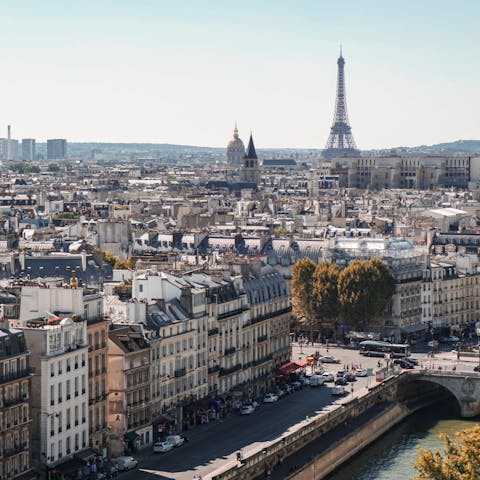 Discover Paris's attractions, including the nearby Palais Royal