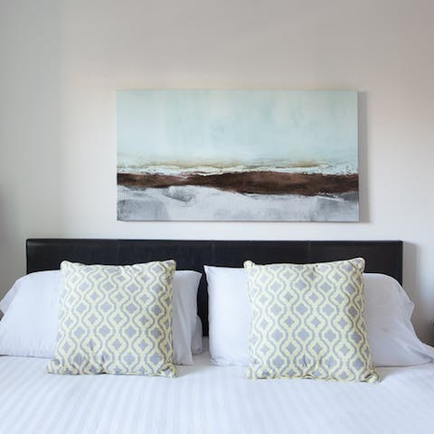 Sleep soundly in high-quality bed linen