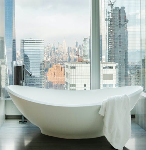 An absolutely epic bathtub setup