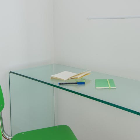 Retro-feel desk space