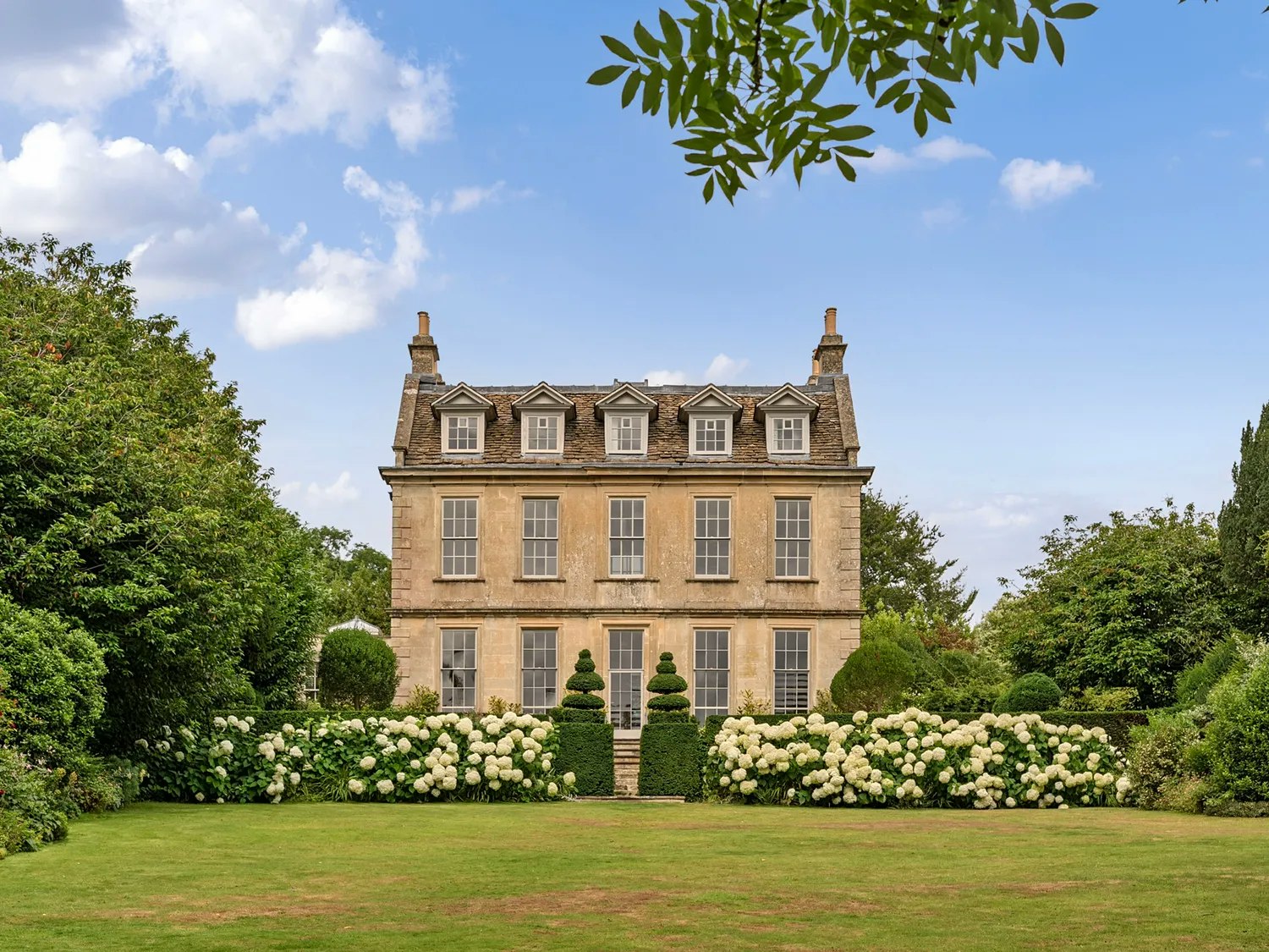 Stone Manor