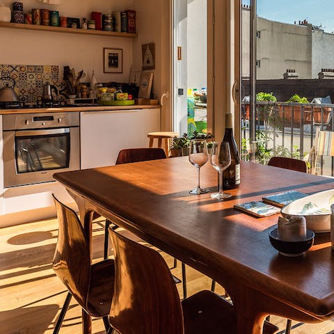 Sit down for lunch in a sunny dining spot