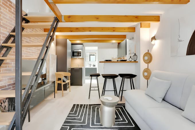 Central Paris Escape