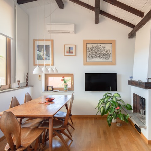 Enjoy a home-cooked meal around the dining table