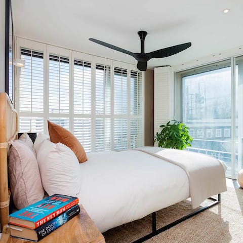 Wake up in the comfortable bedrooms feeling rested and ready for another day of London sightseeing