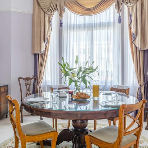 Serve up homemade meals at the opulent dining area – roast dinner anyone?