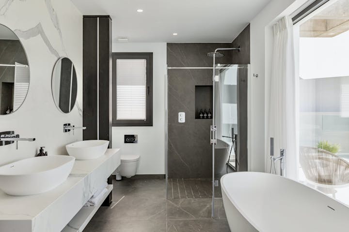 Bathroom photo