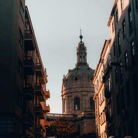 Discover the Basílica da Estrela, just eight minutes away on foot