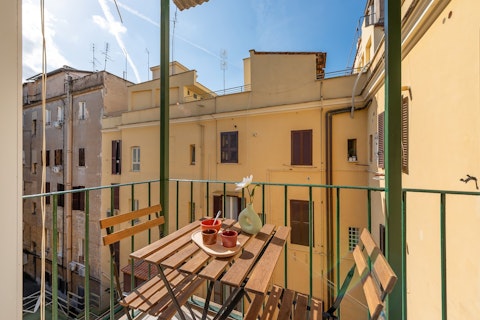 Enjoy your morning coffee and evening cocktails on the sunny balcony