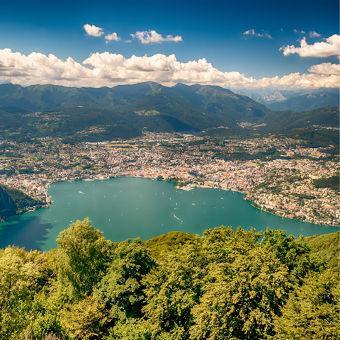 Drive twenty-five minutes to the city of Como for the day