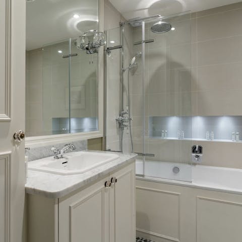 Pamper yourself in the modern bathrooms