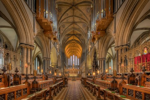 Marvel at Worcester Cathedral's stunning Gothic architecture, a thirty-minute drive away