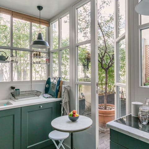 The green and marble kitchen