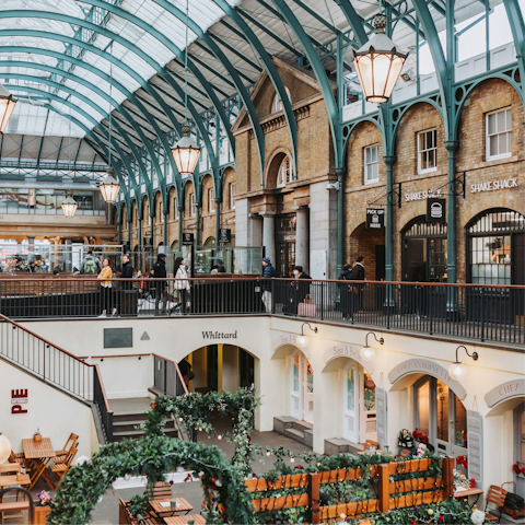 Discover the shops and eateries in Covent Garden