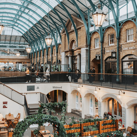 Discover the shops and eateries in Covent Garden